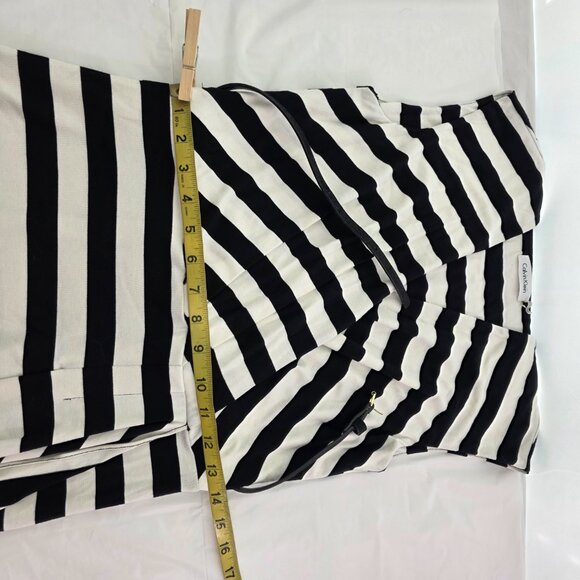 Calvin Klein Women’s V-Neck Wrap Front Sleeveless Dress –Size 4 - Picture 10 of 11